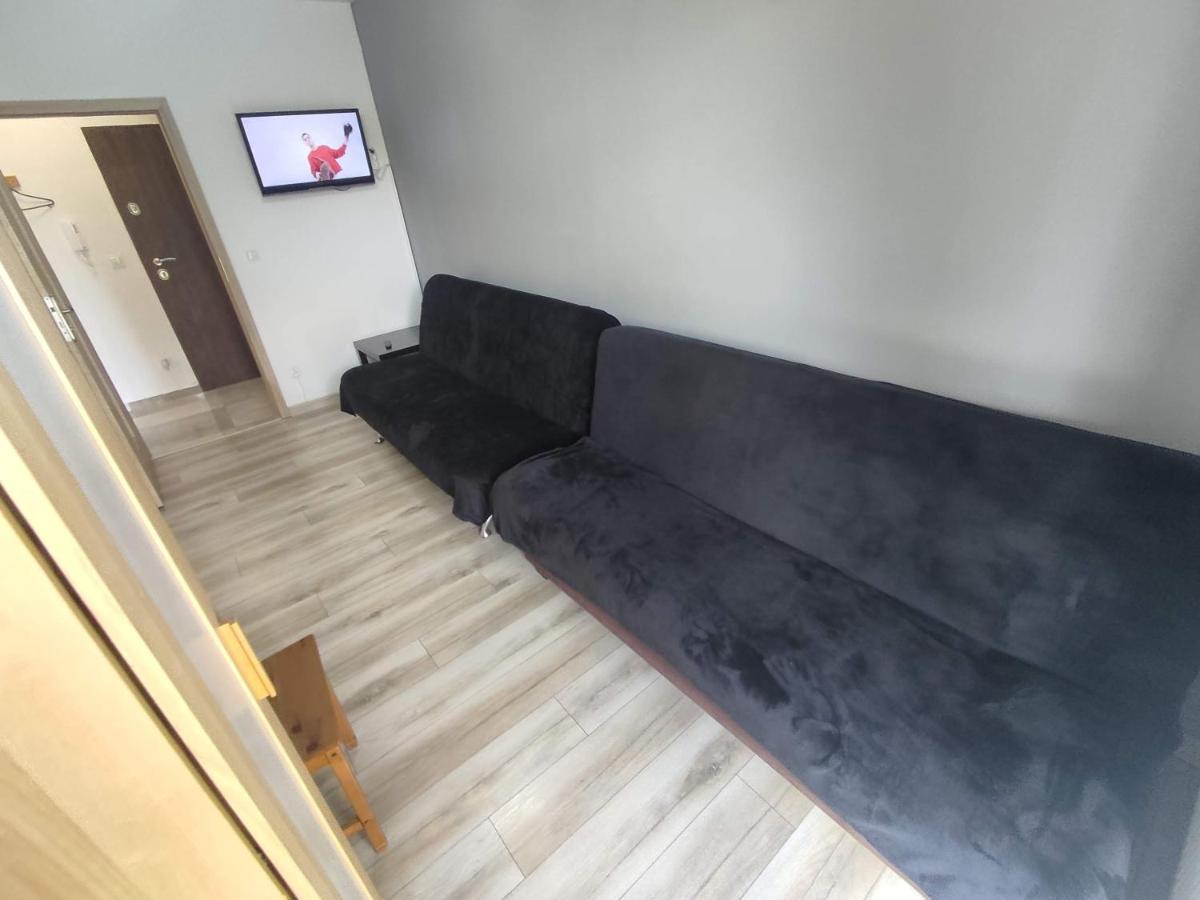 1110 Smialego 39 - Tanie Pokoje W Apartamencie - Samodzielne Zameldowanie - Self Check In Poznań Exterior foto