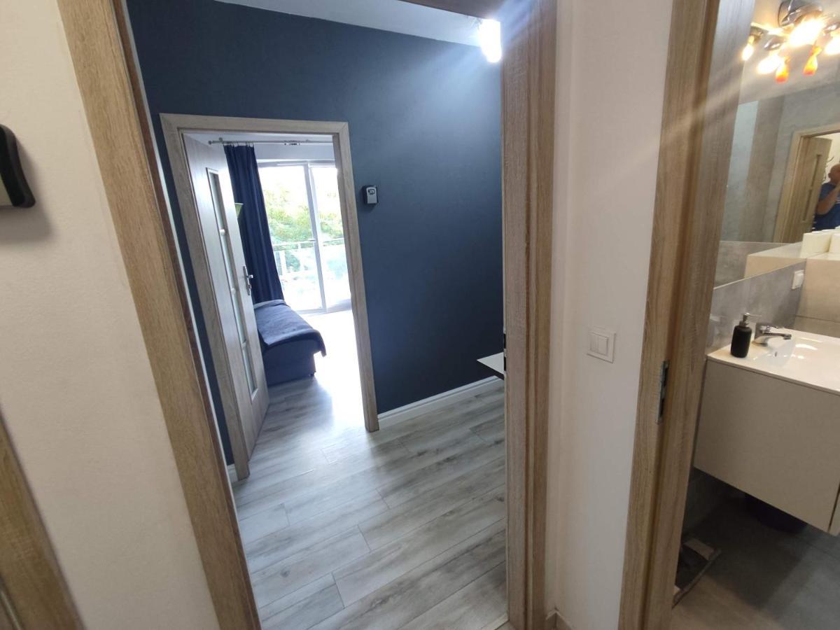 1110 Smialego 39 - Tanie Pokoje W Apartamencie - Samodzielne Zameldowanie - Self Check In Poznań Exterior foto
